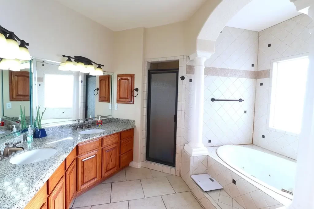 20211026170819285499000000-o